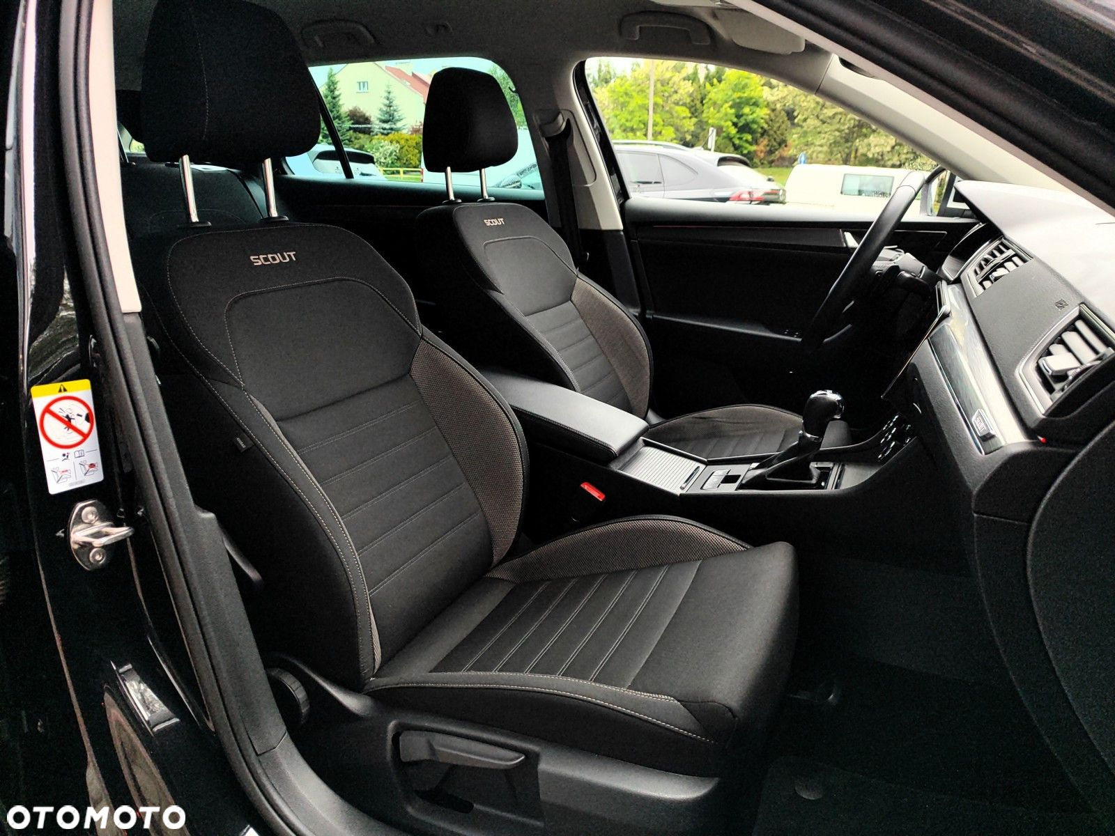 Skoda Superb 2.0 TDI SCR 4x4 Scout DSG - 12