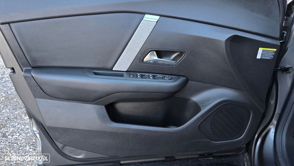 Citroën C4 1.2 PureTech Plus EAT8 - 7