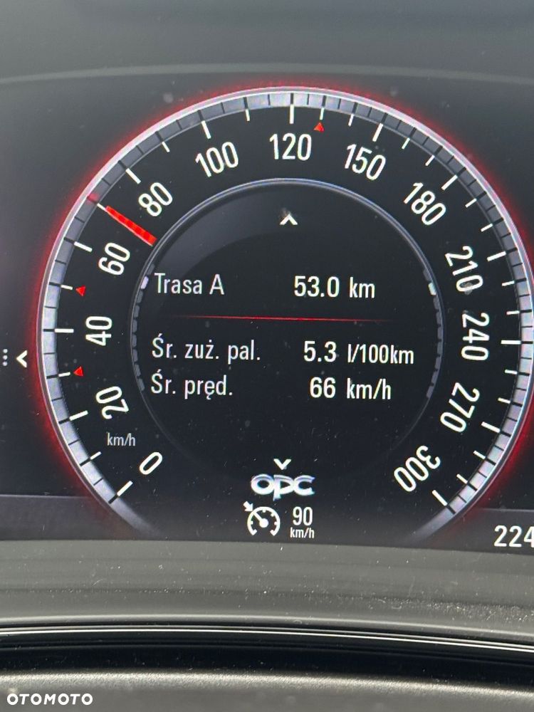Opel Insignia - 11