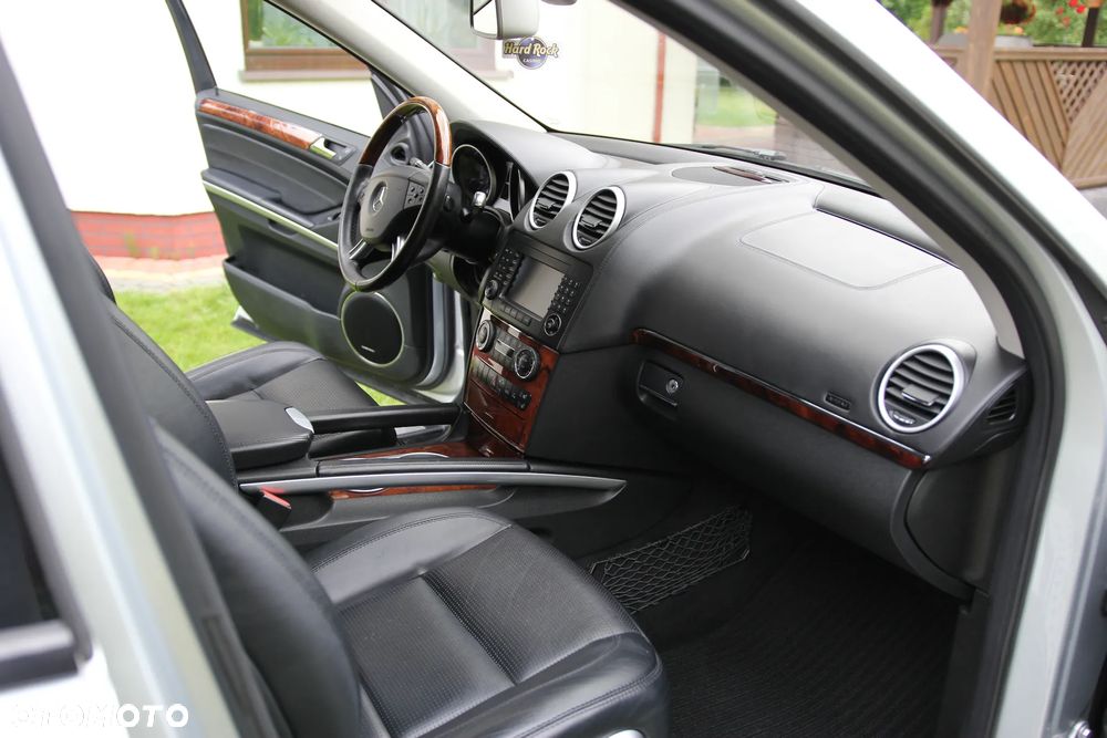 Mercedes-Benz ML 63 AMG 4-Matic - 6