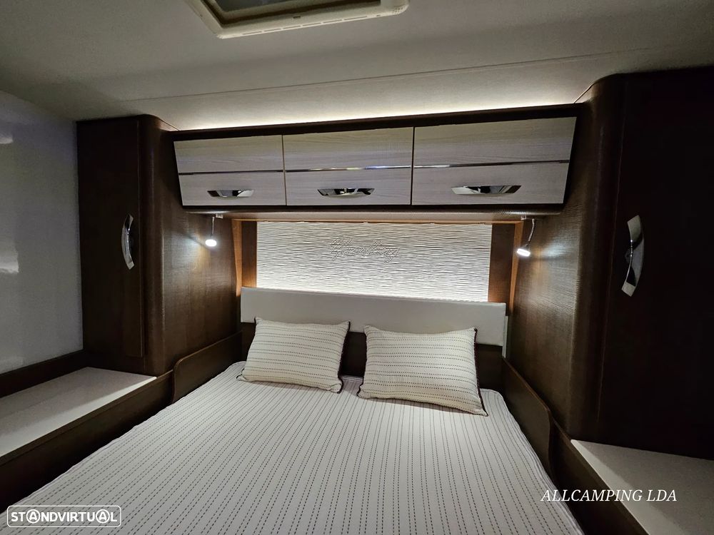 McLouis Yearling 74G SERIE LIMITÉE 5 LUGARES CAMA CENTRAL/BASCULANTE - 26