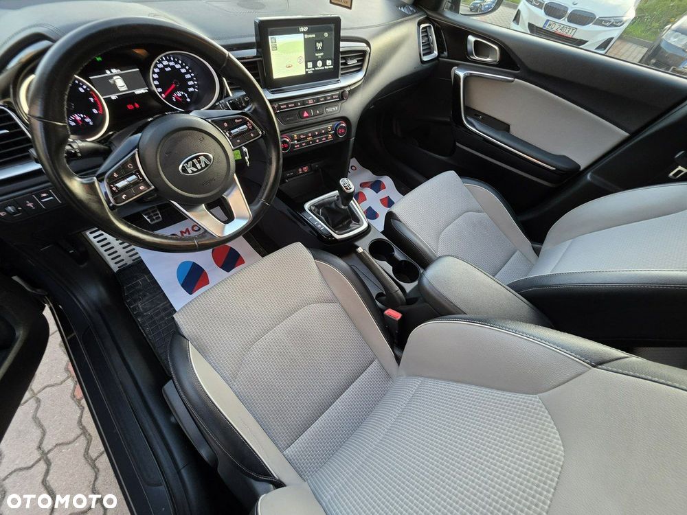 Kia Ceed Cee'd 1.4 L Business Line - 25