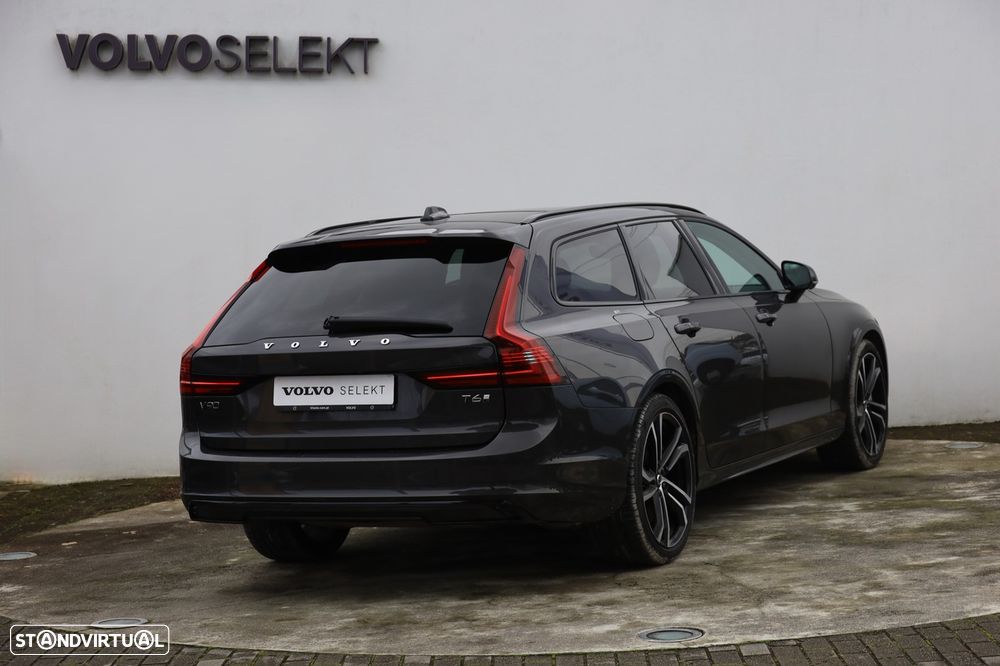Volvo V90 2.0 T6 PHEV Plus Dark AWD - 2