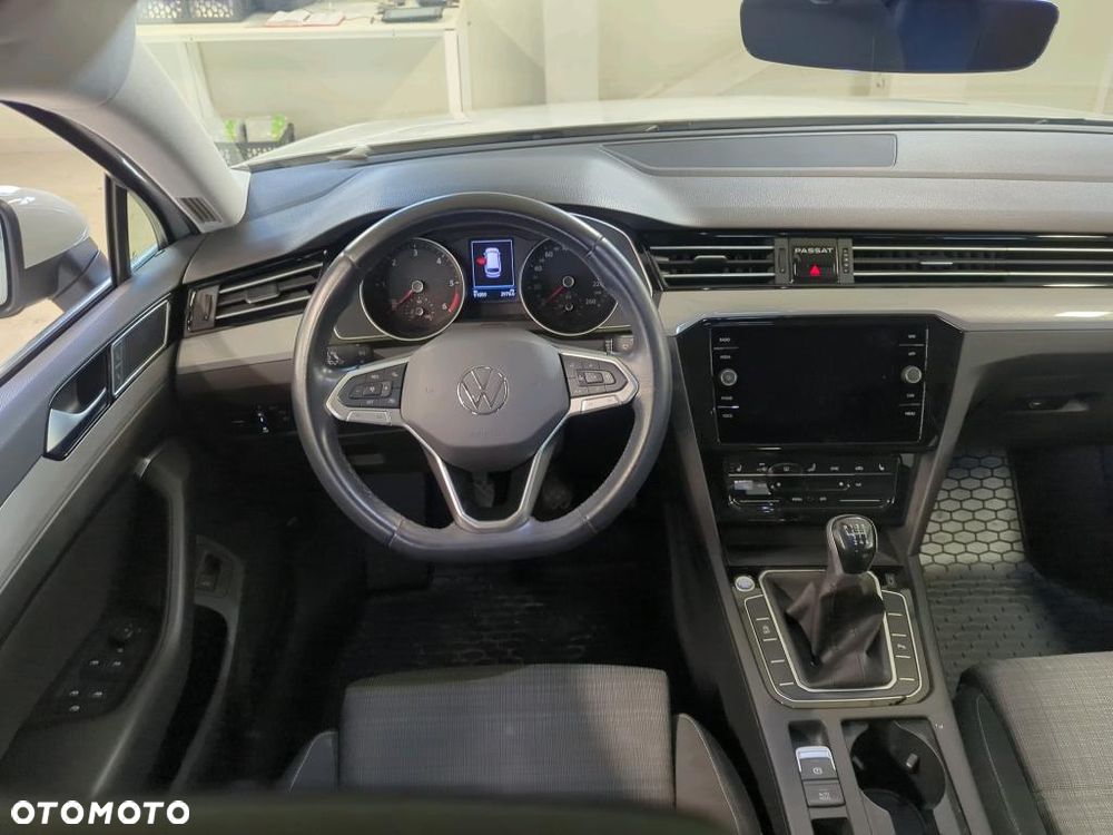 Volkswagen Passat 2.0 TDI EVO Business - 7