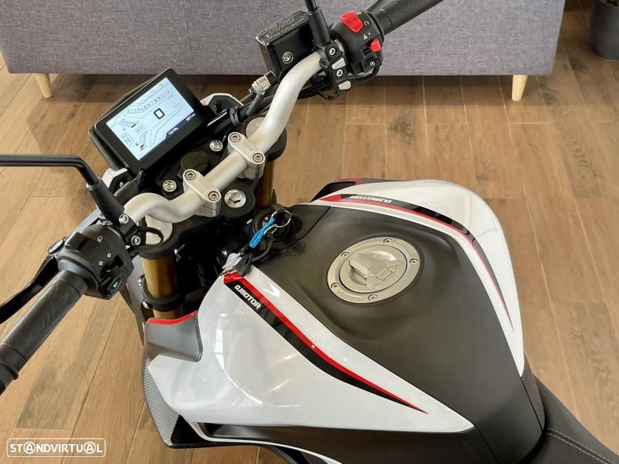 QJ Motor SRK 125S Naked - 13