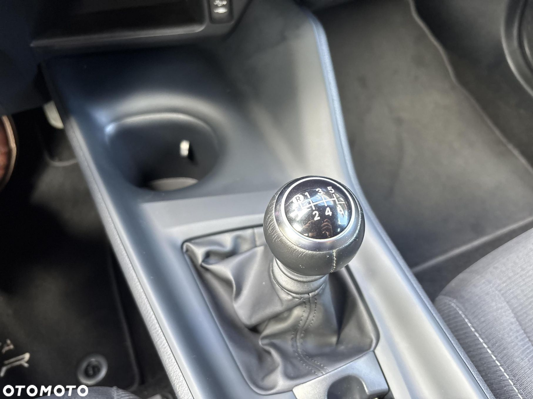 Toyota C-HR 1.2 T GPF Premium - 23