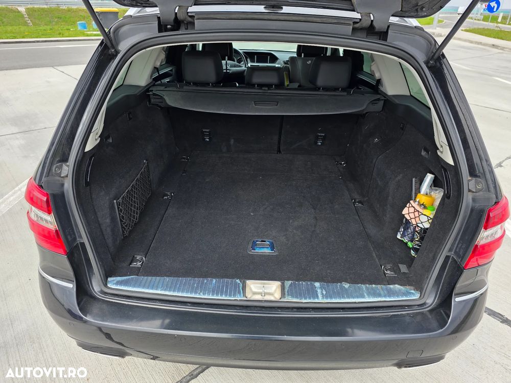 Mercedes-Benz E 220 CDI DPF BlueEFFICIENCY 7G-TRONIC Avantgarde - 14
