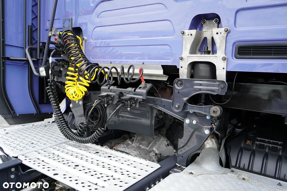 Scania / S 590 / V 8 / E 6 / ACC / BOOGIE / 3 OSIE / RETARDER / DMC 80 000 KG / JAK NOWA - 39