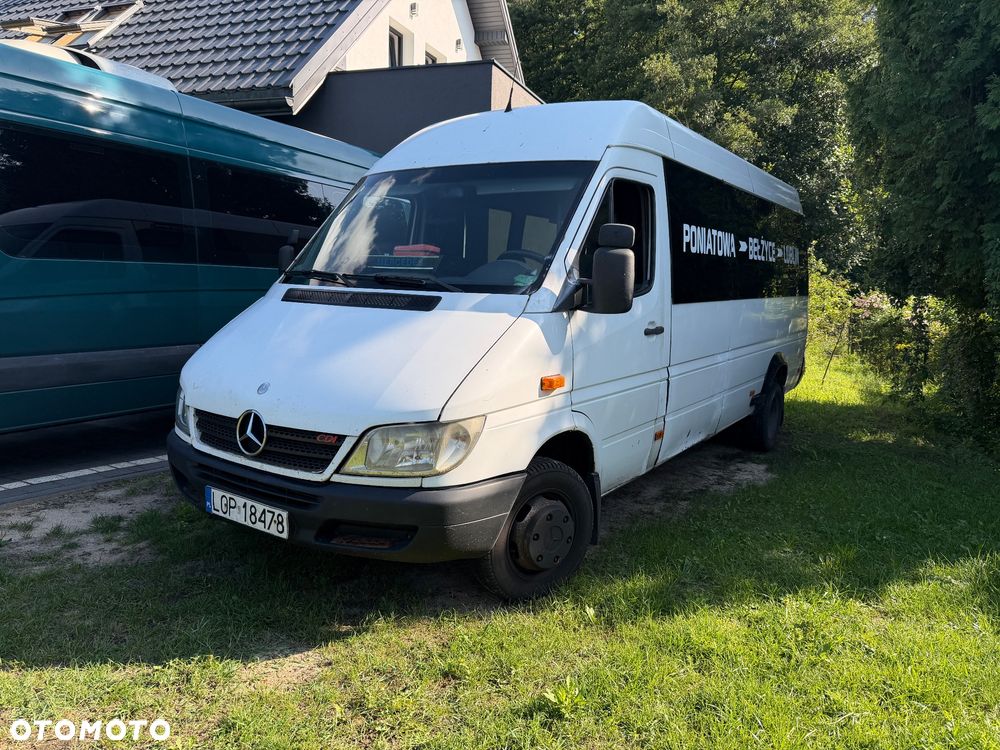 Mercedes-Benz Sprinter - 1