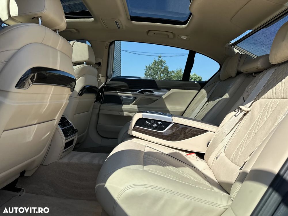 BMW Seria 7 745Le - 13