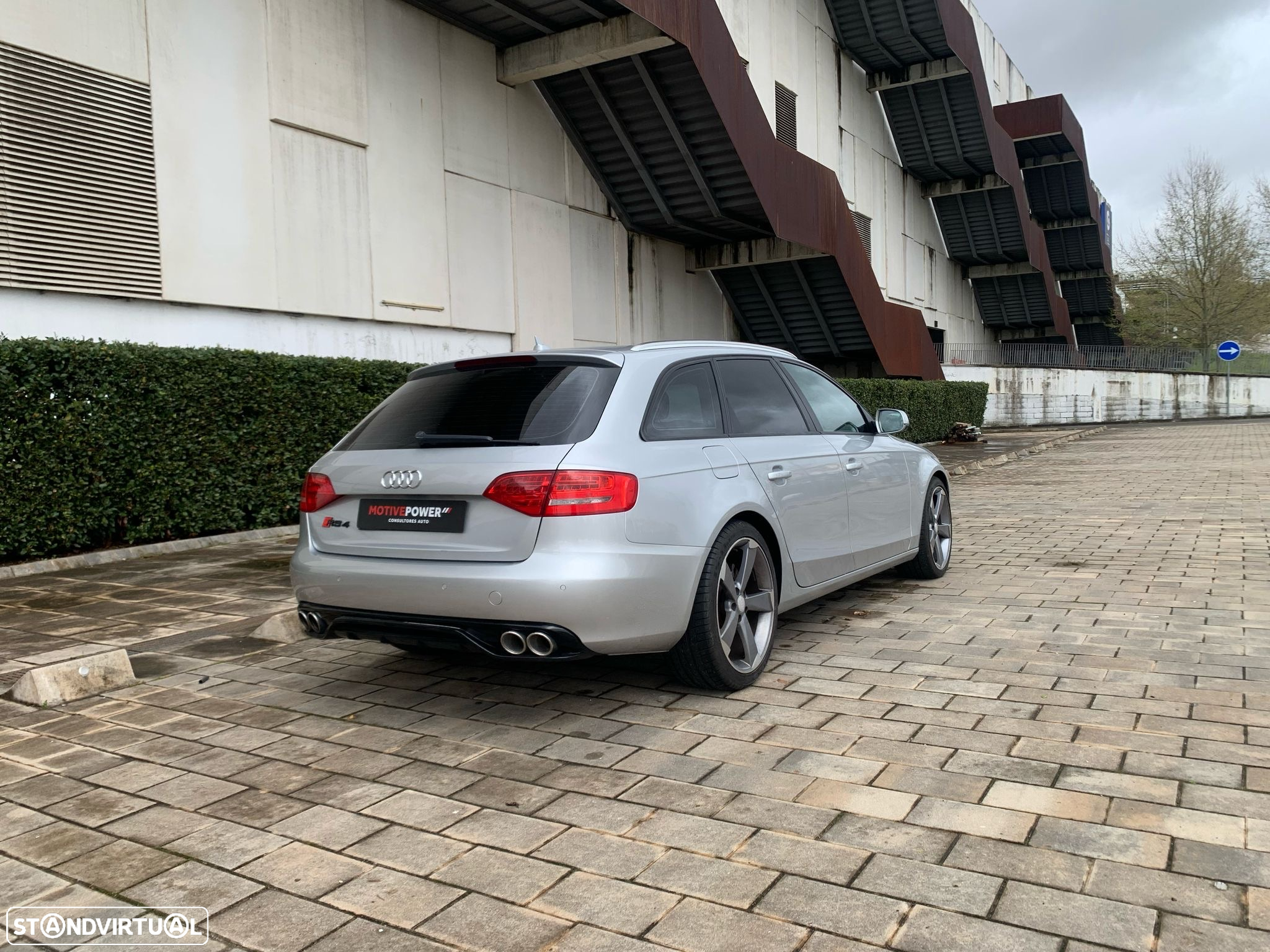 Audi A4 Avant 2.0 TDI Sport - 9