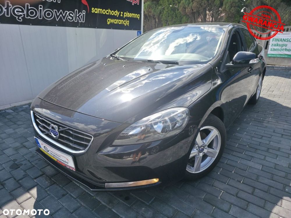 Volvo V40 D2 Drive-E R-Design Kinetic - 2