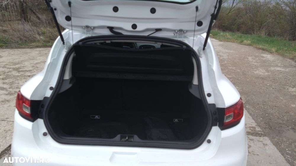 Renault Clio 1.5 dCi 75 Expression - 8
