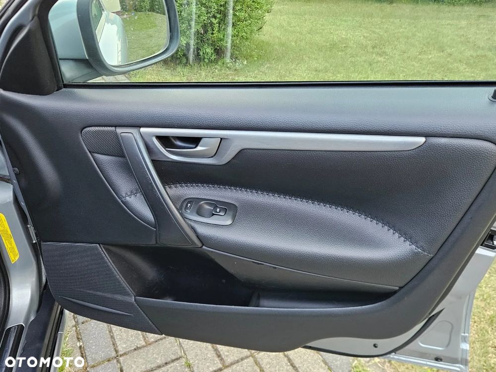 Volvo XC 70 AWD Summum - 31