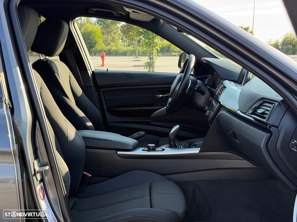 BMW 320 d Auto Line Sport - 20