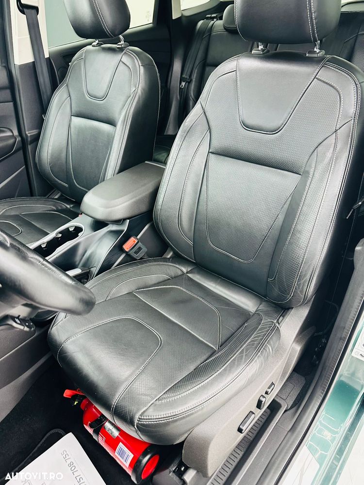 Ford Kuga 2.0 TDCi 4x4 Aut. ST-Line - 15