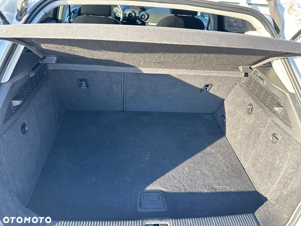 Audi A3 Sportback 1.6 TDI - 8