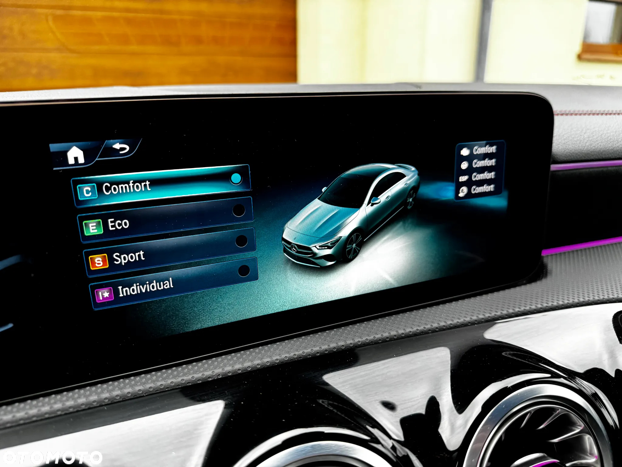 Mercedes-Benz CLA 200 AMG Line 7G-DCT - 22