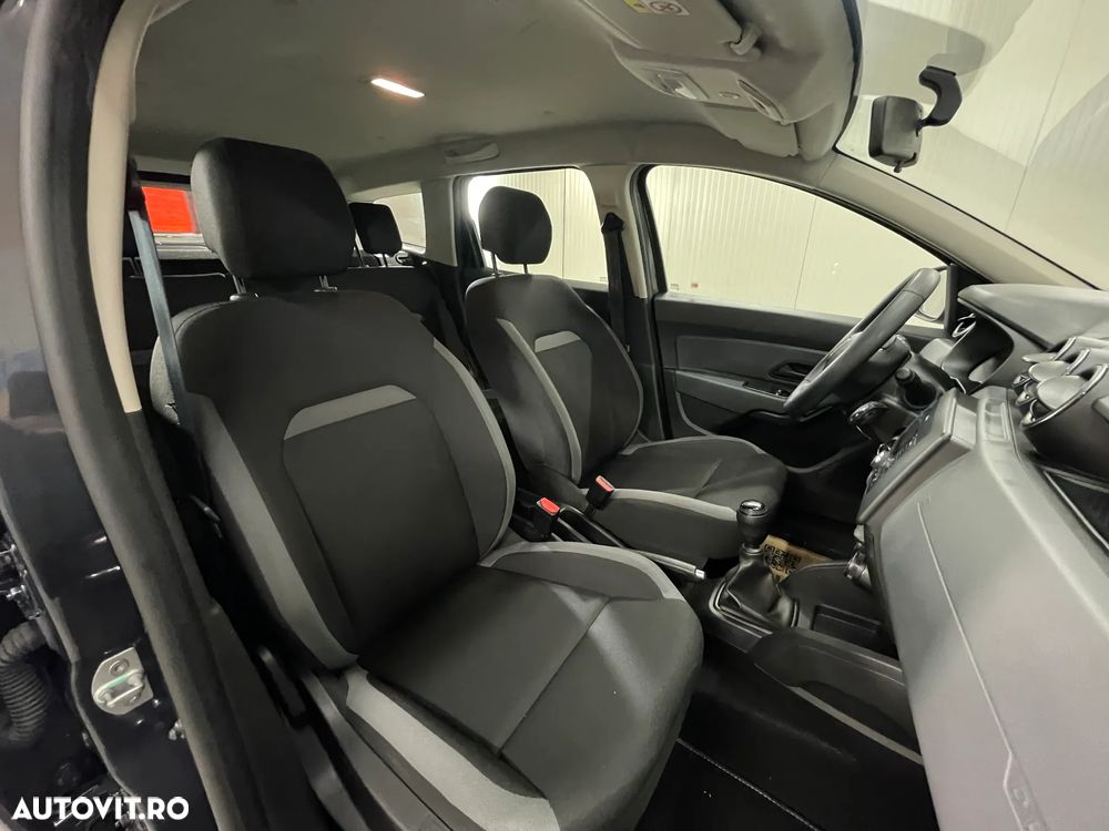 Dacia Duster SCe 115 2WD Essential - 11