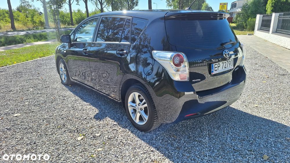 Toyota Verso 1.6 - 5
