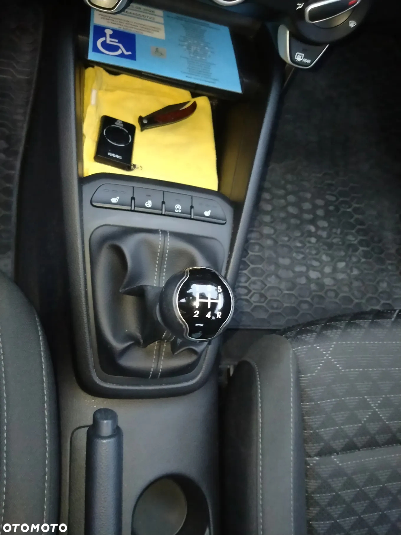 Kia Rio 1.2 M - 16