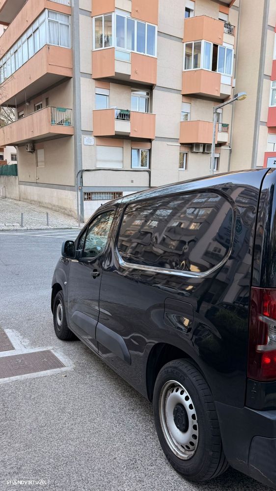 Citroën BERLINGO 1.6 BlueHDi 100 - IVA DEDUTÍVEL - 4