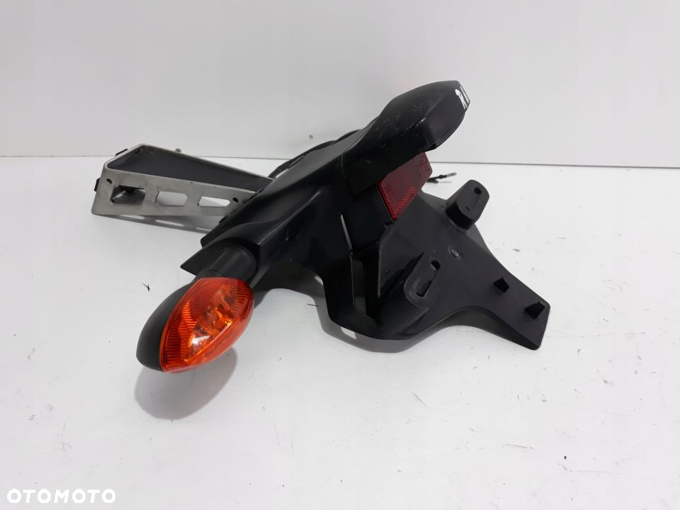 YAMAHA R6 MOCOWANIE TABLICY BŁOTNIK KIERUNKOWSKAZ - 2