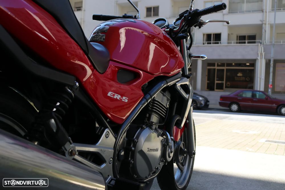 Kawasaki ER - 7