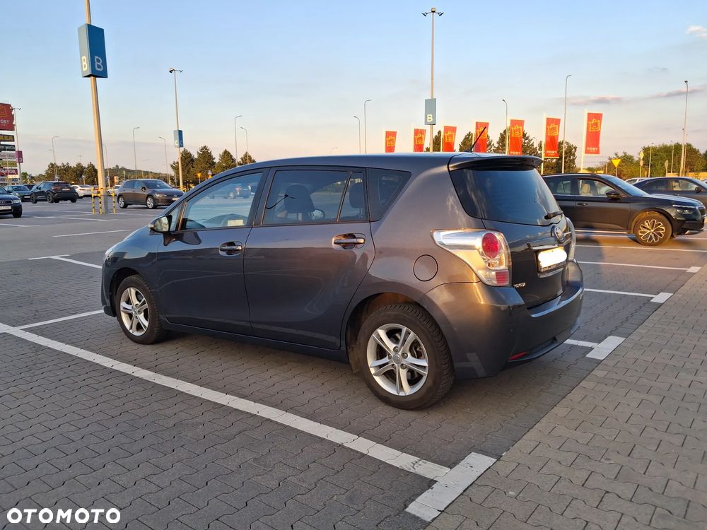Toyota Verso - 7