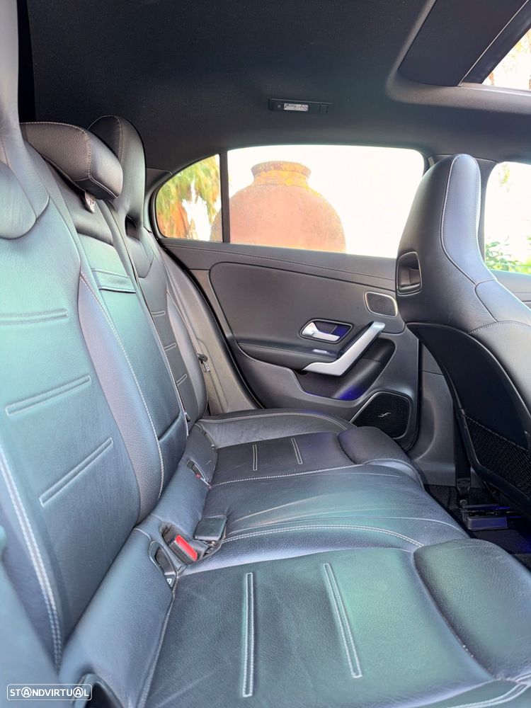 Mercedes-Benz A 180 d 7G-DCT AMG Line - 35