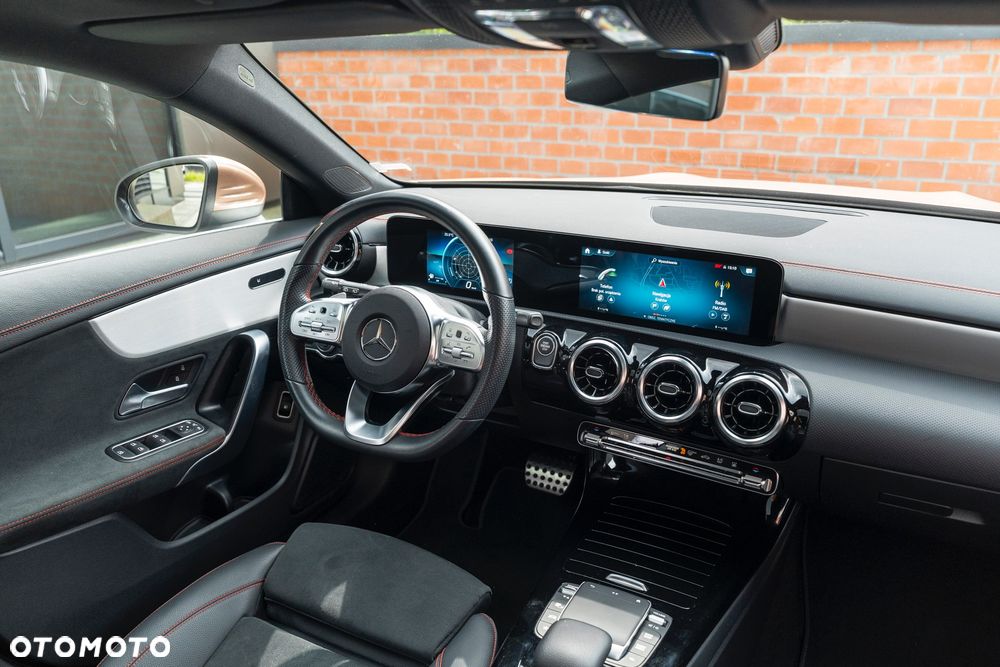 Mercedes-Benz CLA 250 e PHEV AMG Line 8G-DCT - 5