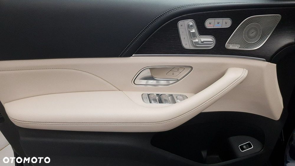 Mercedes-Benz GLE - 19