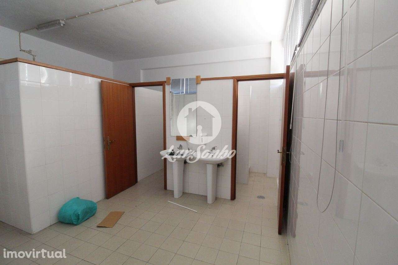 Armazém Industrial em Barcelos - Grande imagem: 4/22