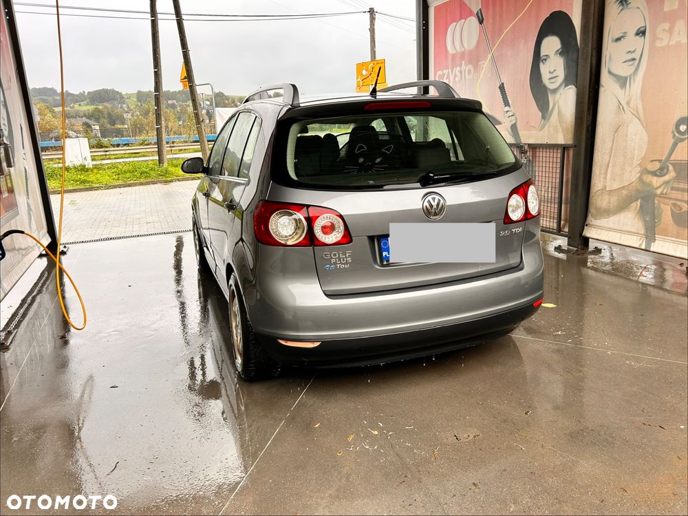 Volkswagen Golf Plus 2.0 TDI DPF Comfortline - 4