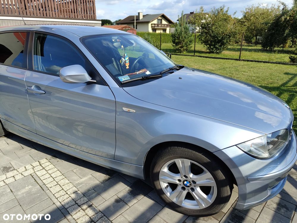 BMW Seria 1 120i - 6