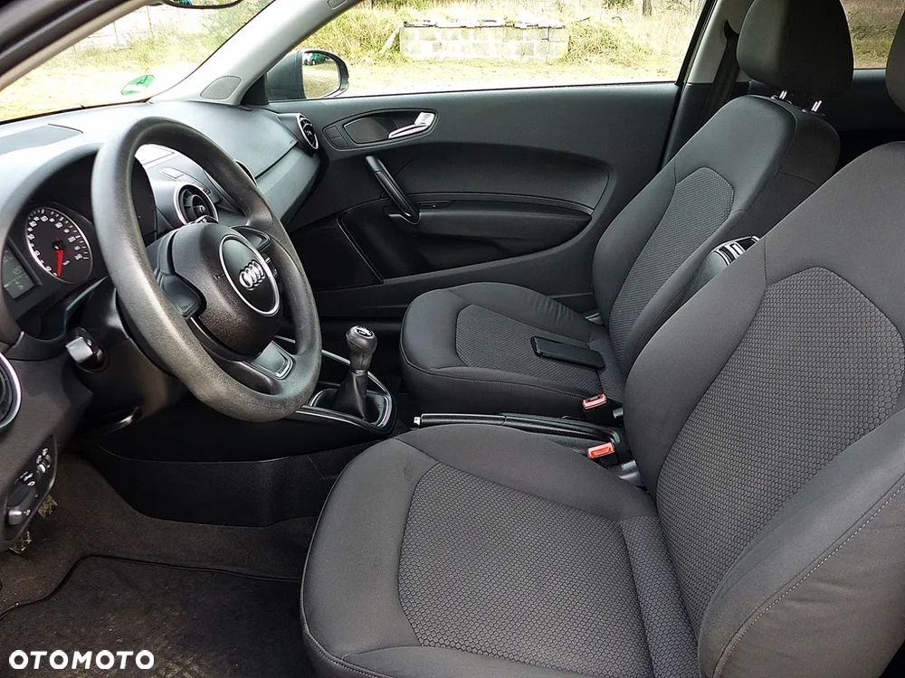 Audi A1 3-drzwiowe 1.2 TFSI Attraction - 22