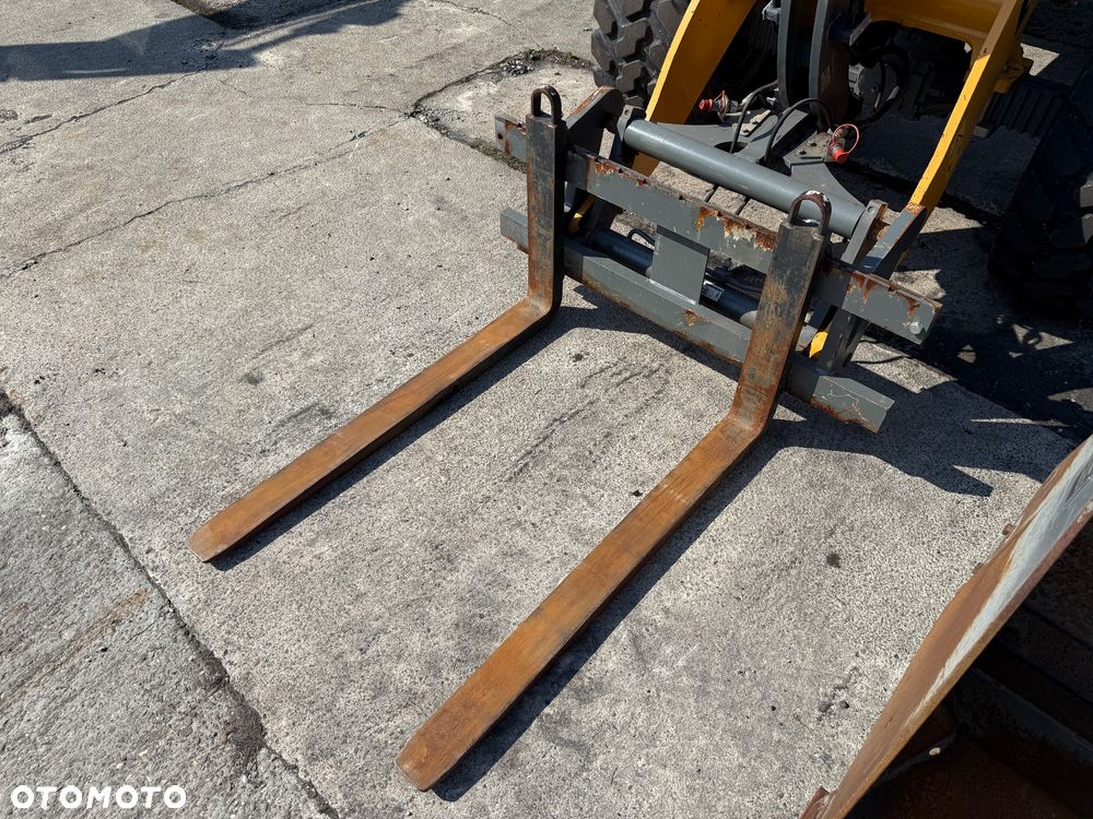 Liebherr Ładowarka 508 - 9