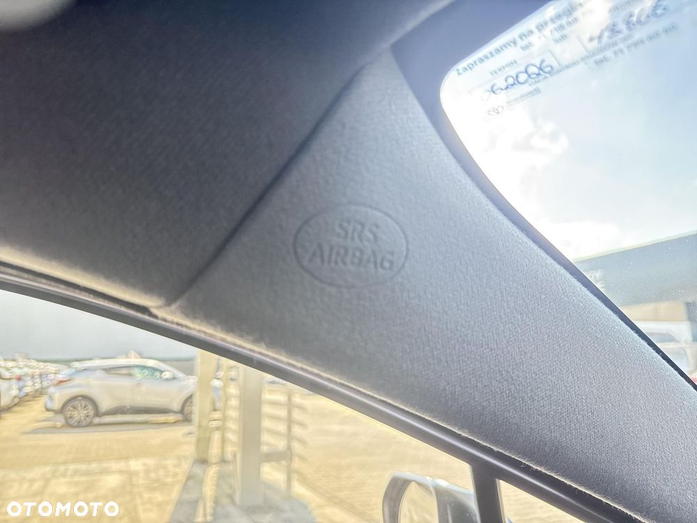 Toyota Corolla 2.0 Hybrid GR Sport Dynamic - 24