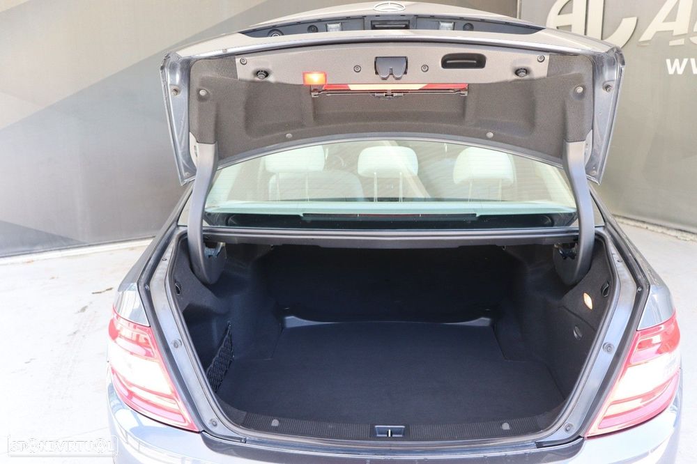 Mercedes-Benz C 200 CDI Classic BlueEfficiency - 12