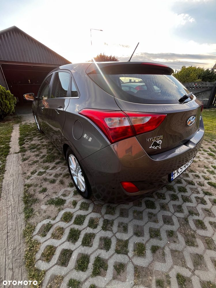 Hyundai i30 1.6 CRDI Trend - 3