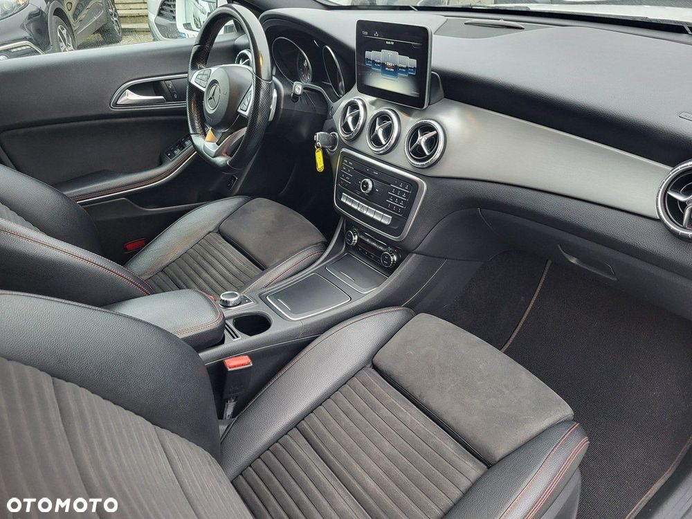 Mercedes-Benz CLA - 22
