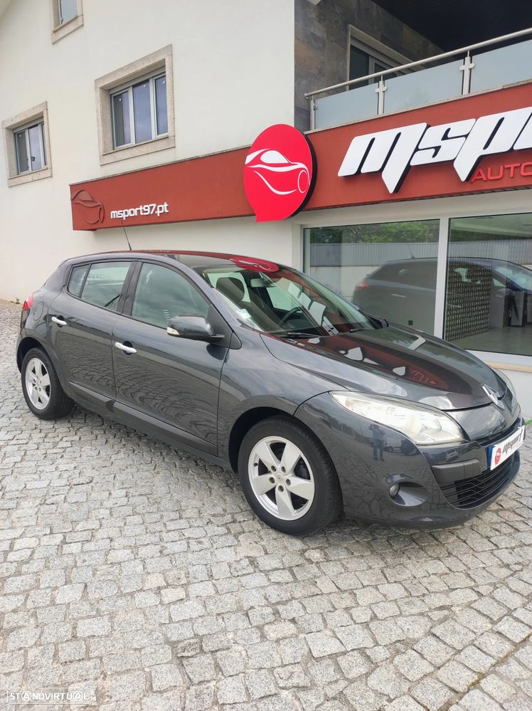 Renault Mégane dCi 110 FAP Expression - 2