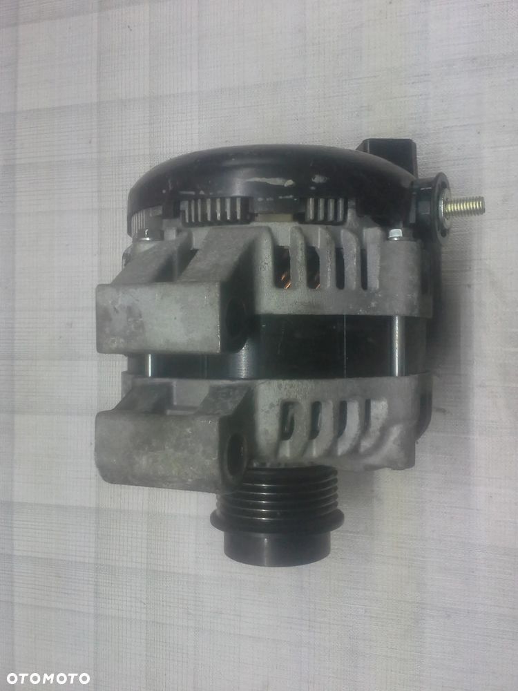 Jaguar XF X250 3.0 TD V6 alternator - 6