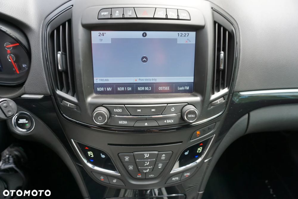 Opel Insignia 2.0 CDTI 4x4 Automatik Sport - 26
