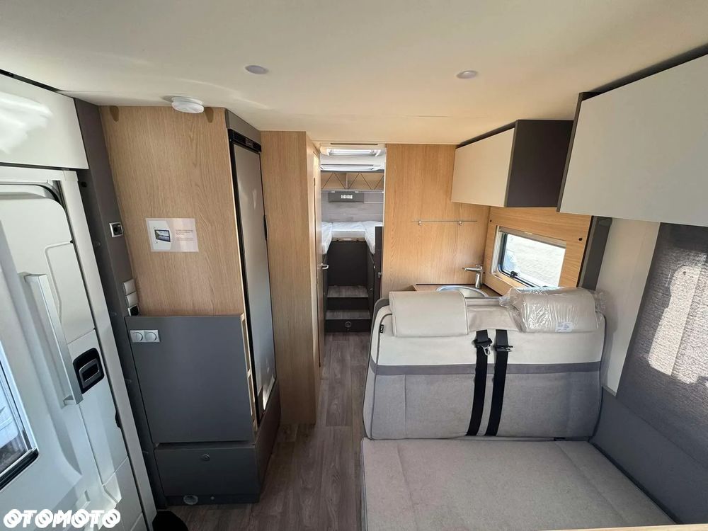 LMC Tourer Lift H730G - Kamper o DMC 3500kg dla 5ciu osób! - 13