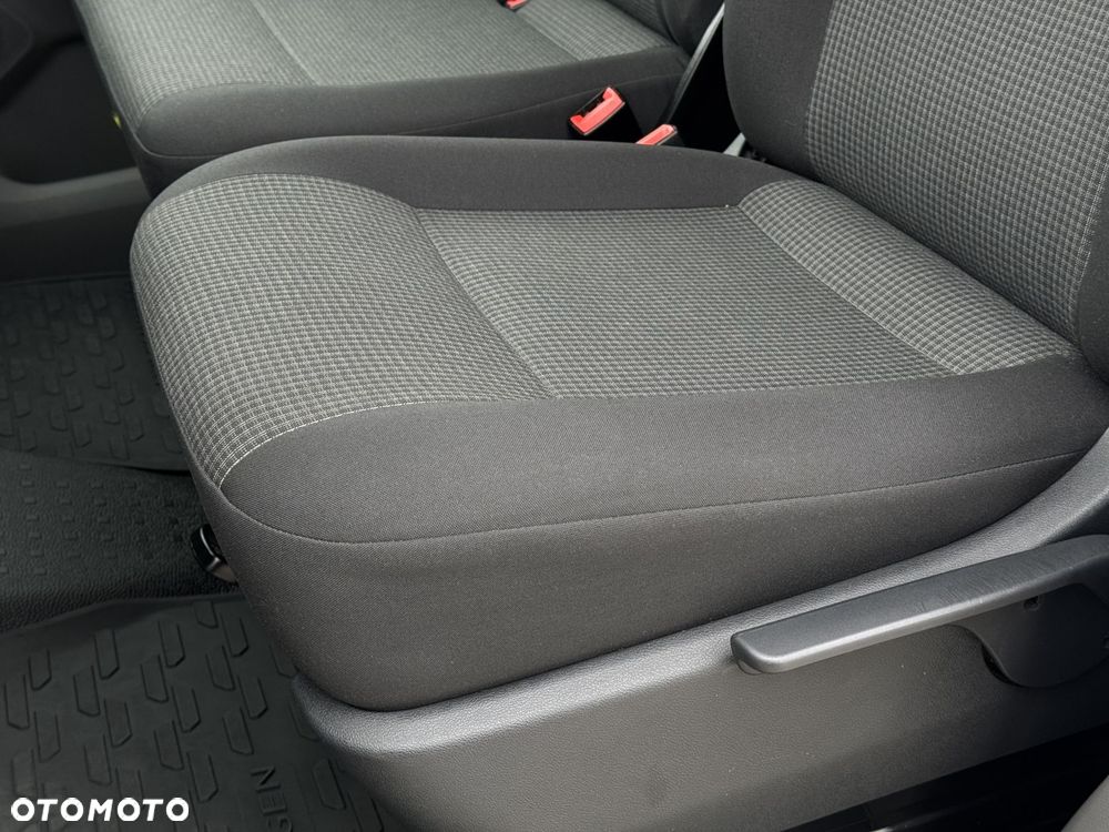 Volkswagen Transporter - 13