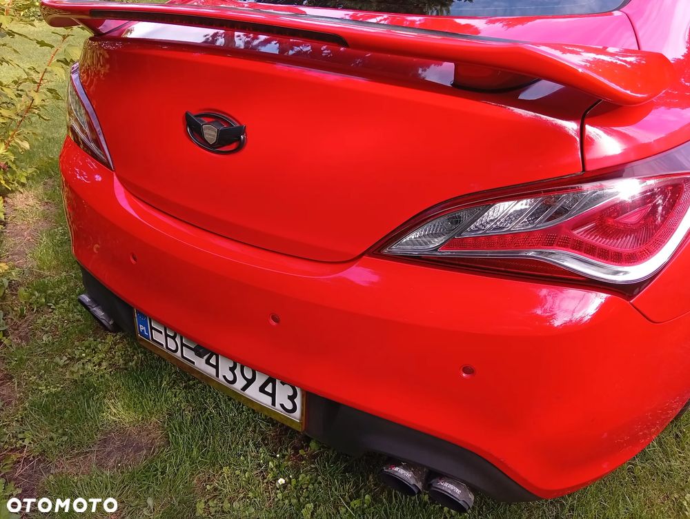 Hyundai Genesis Coupe 2.0 T - 1