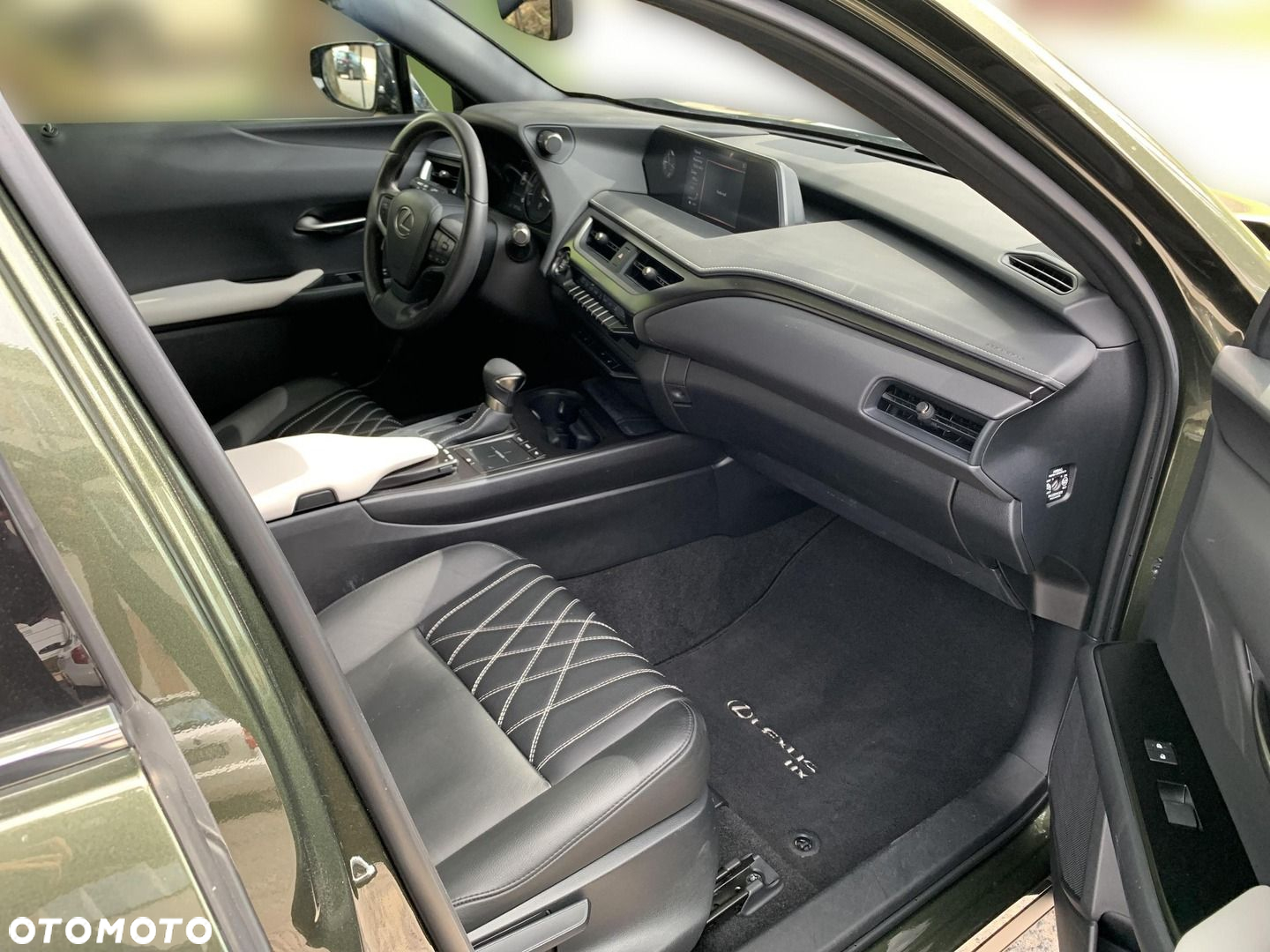 Lexus UX 200 GPF Business Edition 2WD - 11