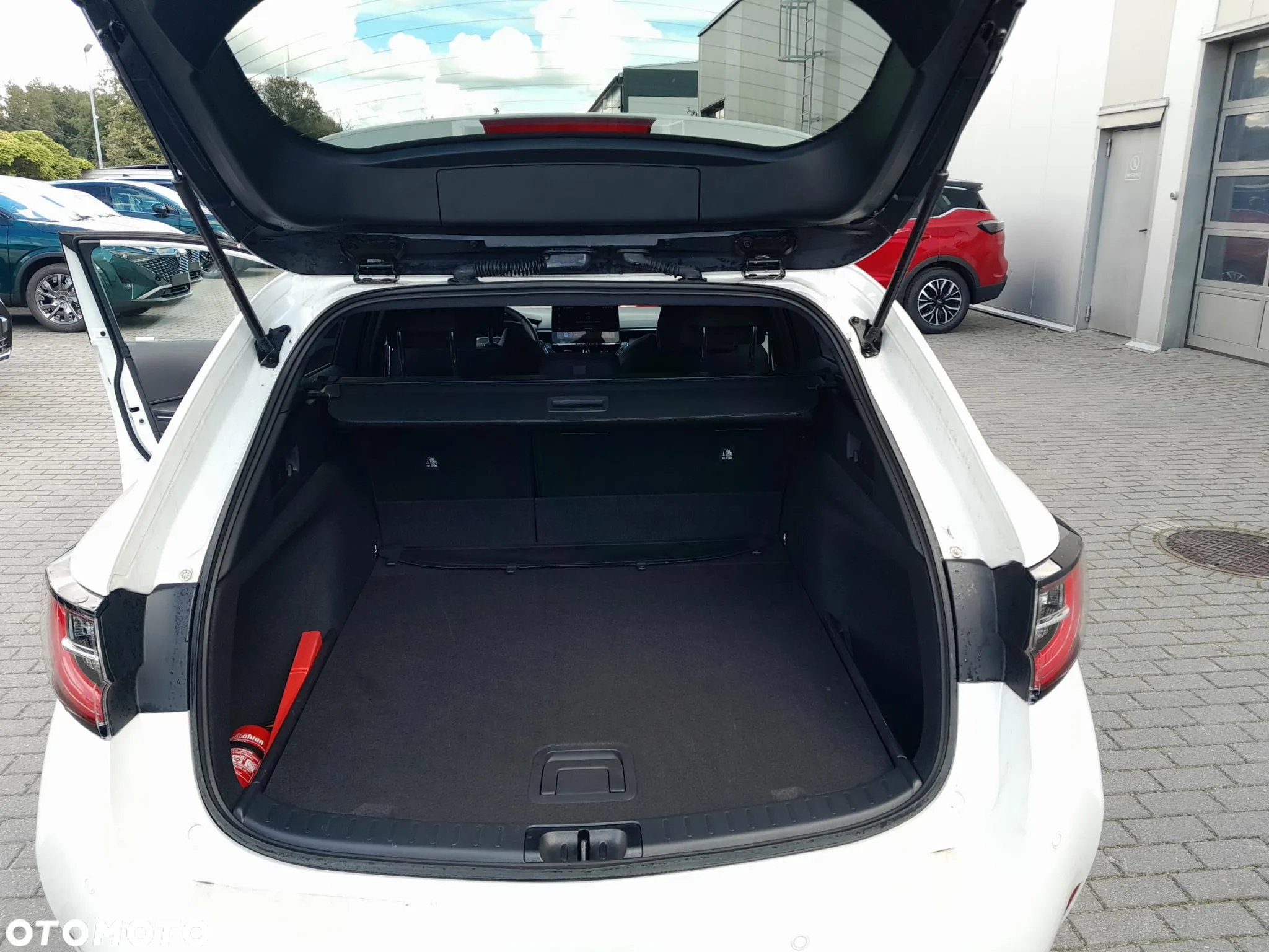Suzuki Swace 1.8 Hybrid Elegance CVT - 17