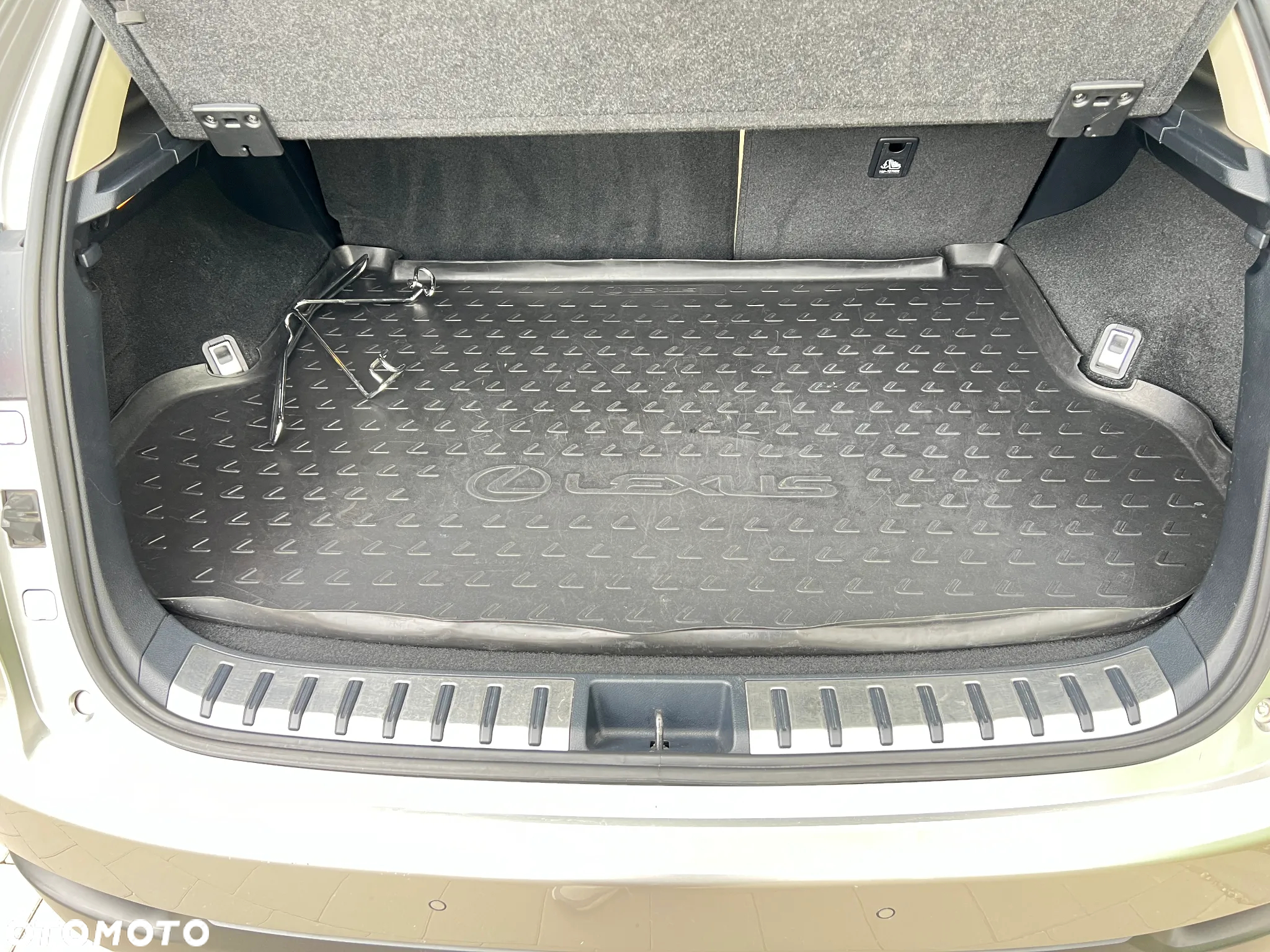 Lexus NX - 36